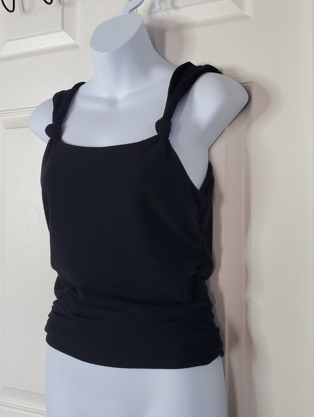 Sadie & Sage Black Tank Top Knotted Strap Knit Y2K Preppy Beachy Summer Medium